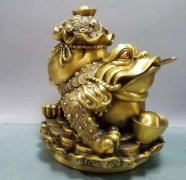 <b>催财禁忌招财猫摆错方向？聚宝盆处理不当变「</b>