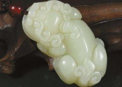 脖子上戴和田玉的好处，和田