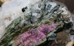 碧玺水晶寓意象征全解析｜七